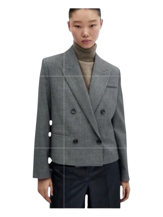 Mango Jackets & Blazers - MANGO Gray Double-Breasted
Cropped Blazer, Size S.